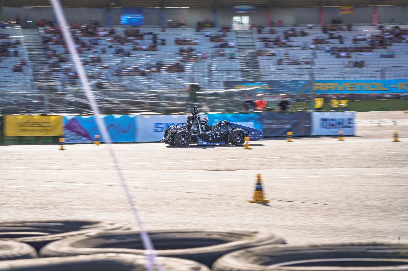 Fórmula Gades, equipo de la UCa, cierra la temporada en Alemania y Barcelona