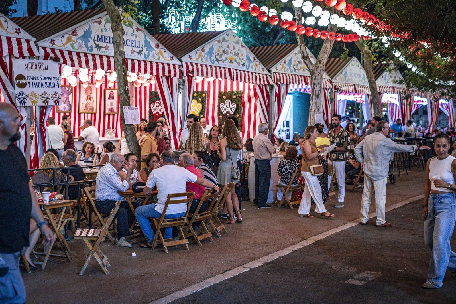 Búscate en las imágenes del jueves de la Feria del Carmen y de la Sal 2025 en San Fernando