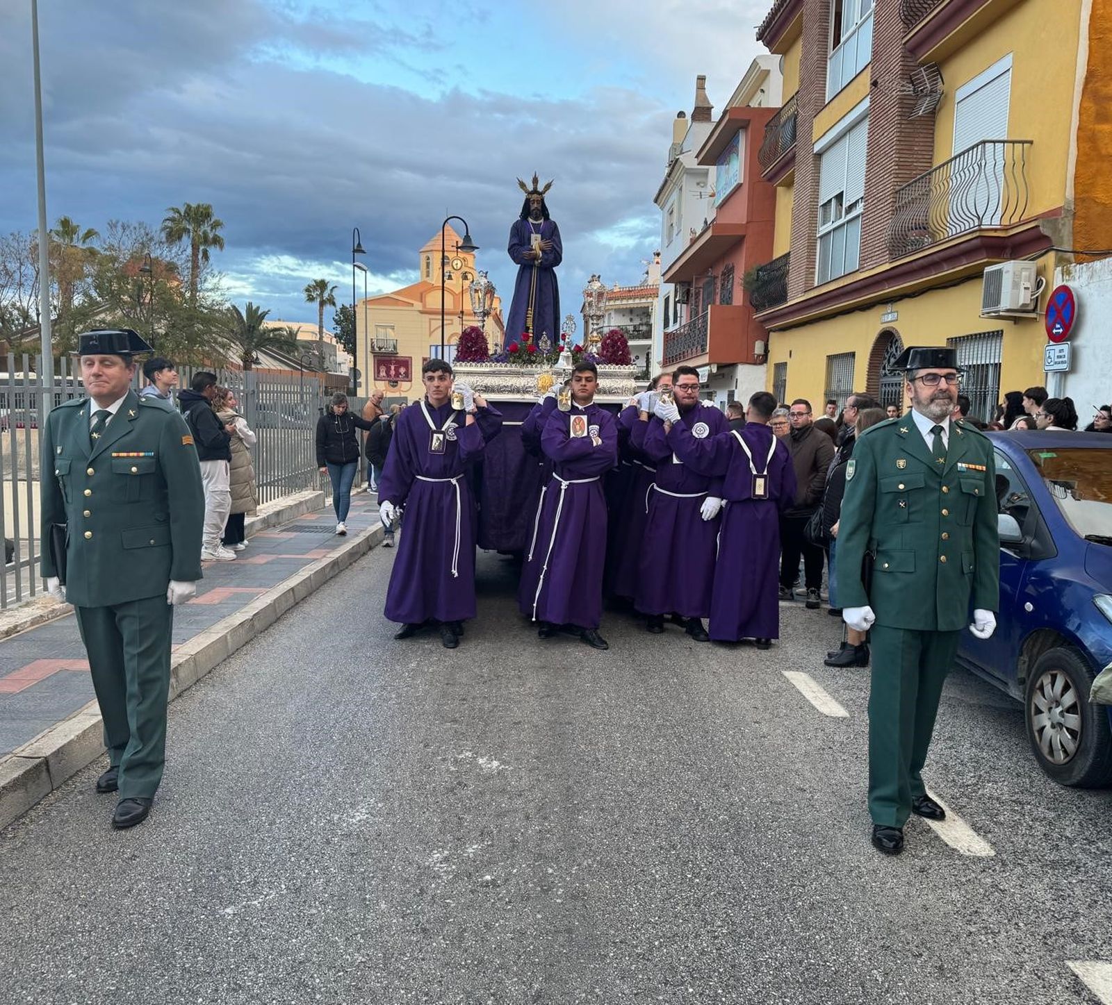 El Cristo de Medinaceli el Martes Santo en las Lagunas de Mijas, en imágenes