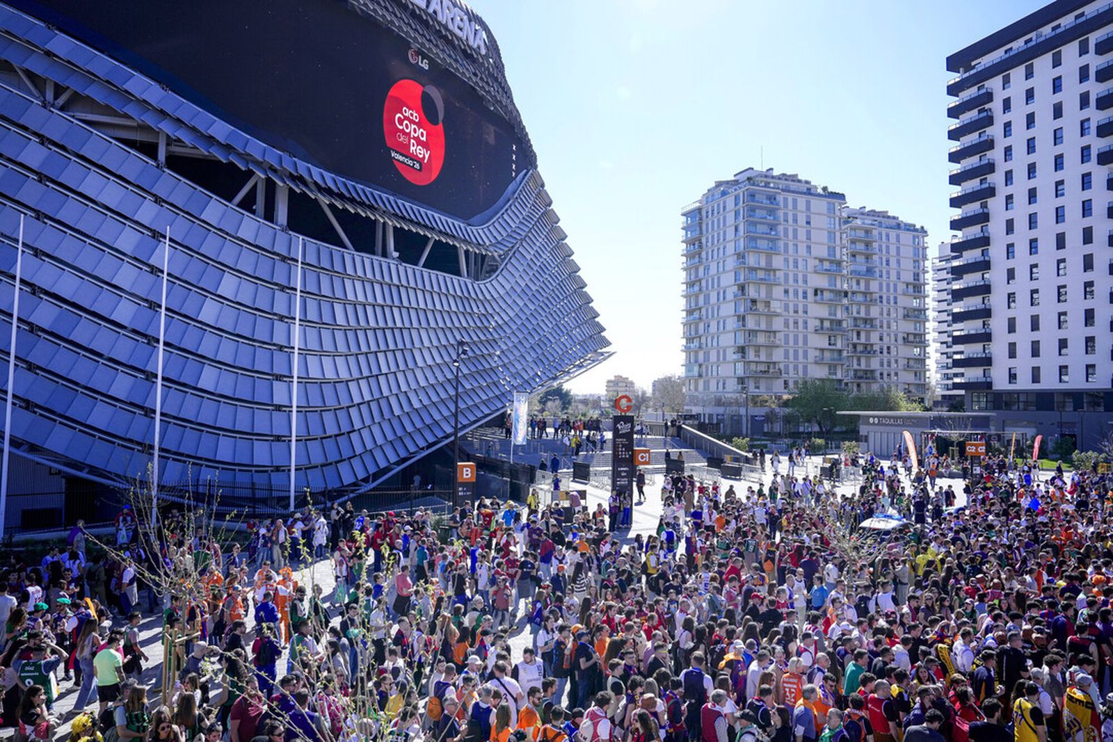 Las fotos del encuentro de aficiones de la Copa del Rey de Valencia