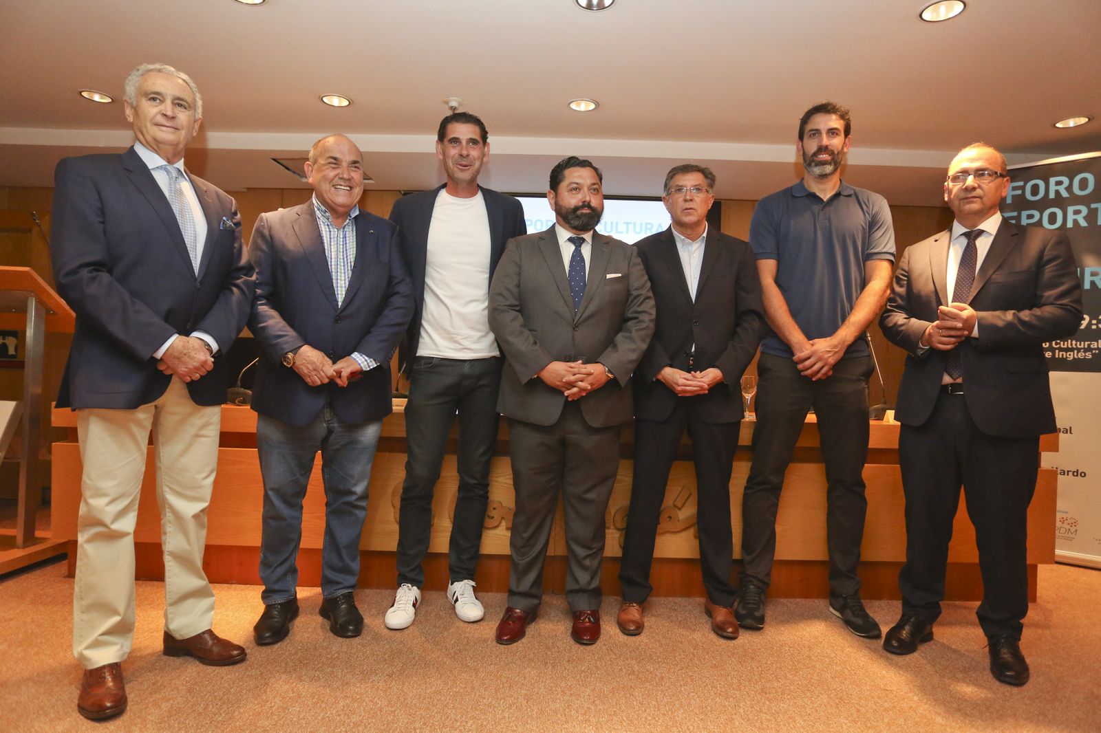 Las fotos de Fernando Hierro y Berni Rodríguez en el encuentro 'Cultura y Deporte'
