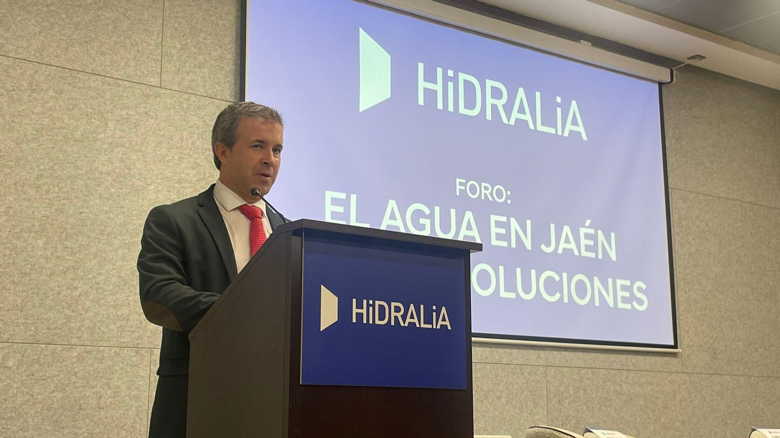El alcalde participa en la jornada ‘El agua en Jaén. Retos y soluciones’.