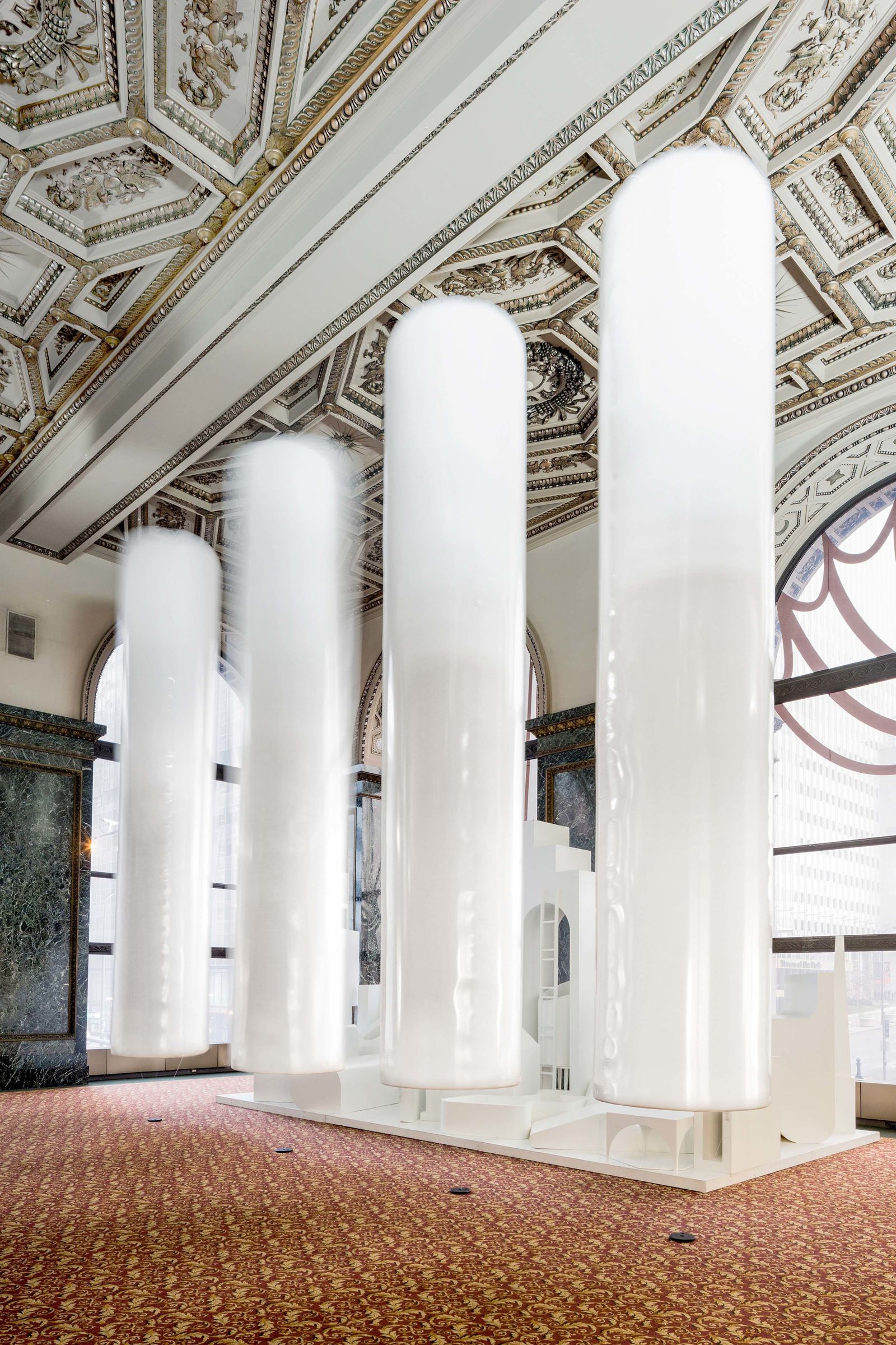 'Cuatro columnas de helio', del estudio MAIO Architects.