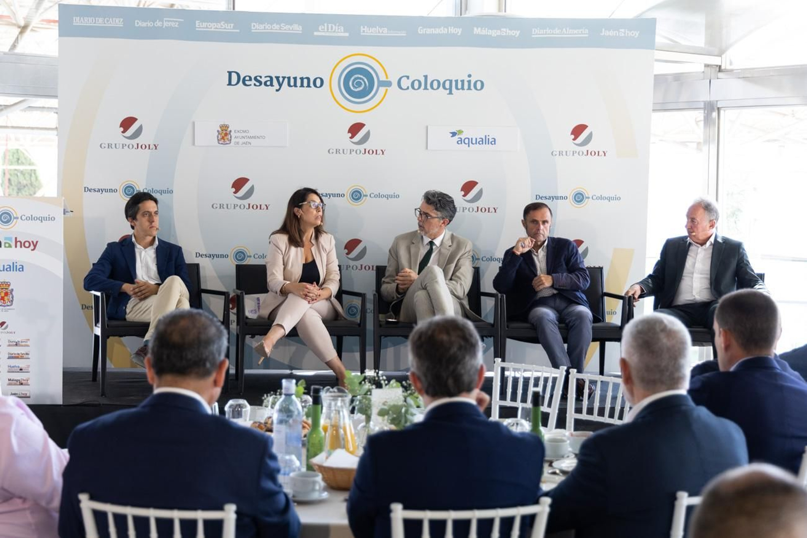 Desayuno, Coloquio "Redefiniendo el Rumbo: Jaén y su Nuevo Modelo de Ciudad"