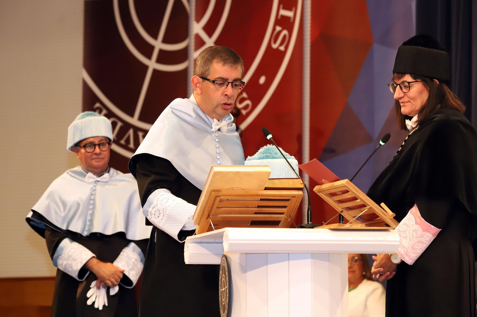 Imágenes de la apertura del Curso Universitario