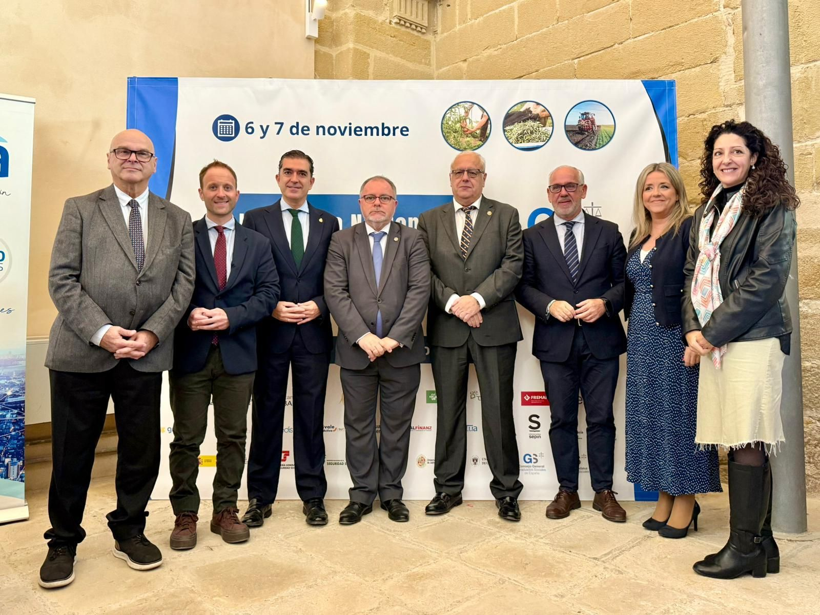 Inauguración de las II Jornadas Agrolaborales del Colegio de Graduados Sociales en Baeza