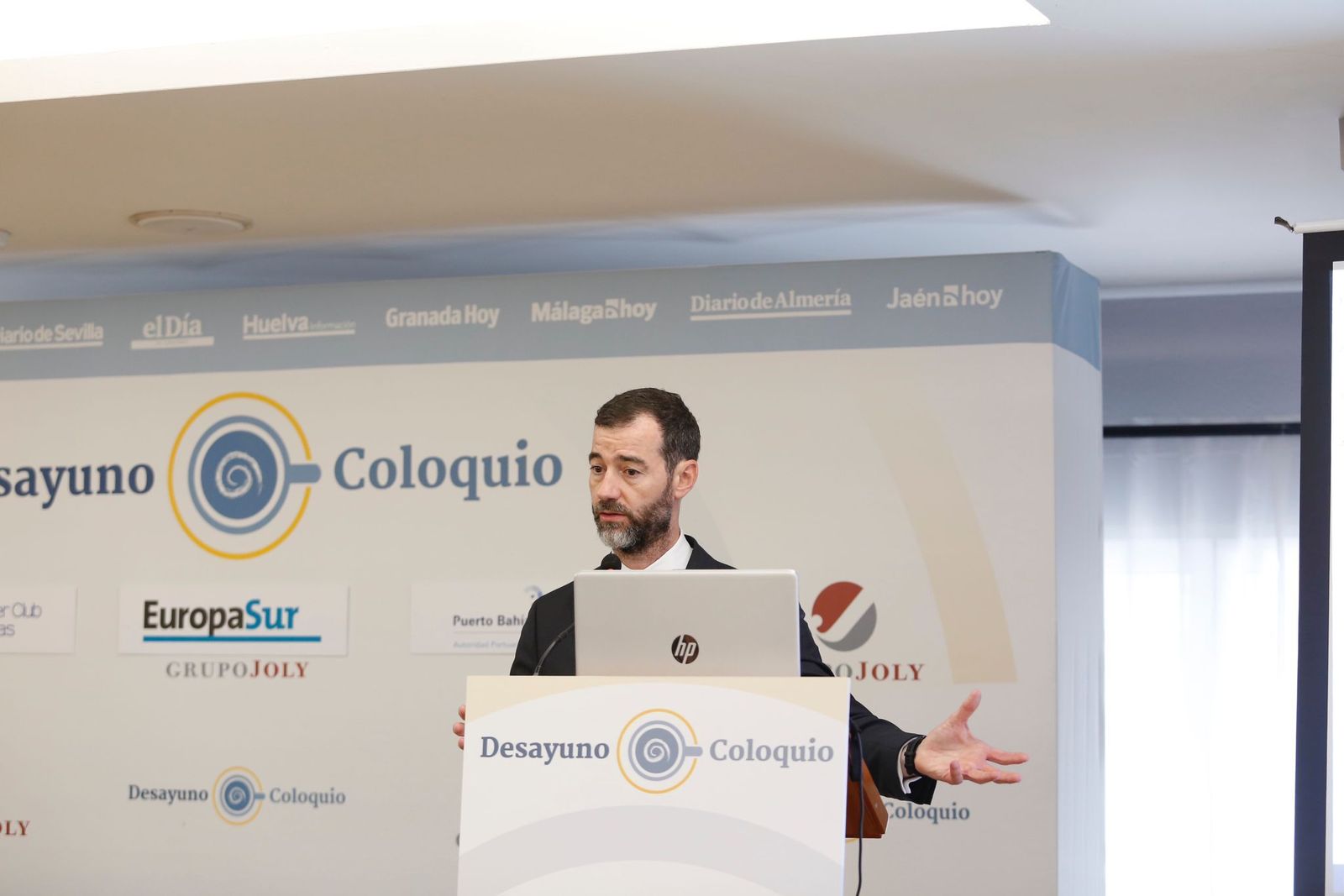 Benito Núñez, durante el desayuno coloquio organizado por Europa Sur y el Propeller de Algeciras.