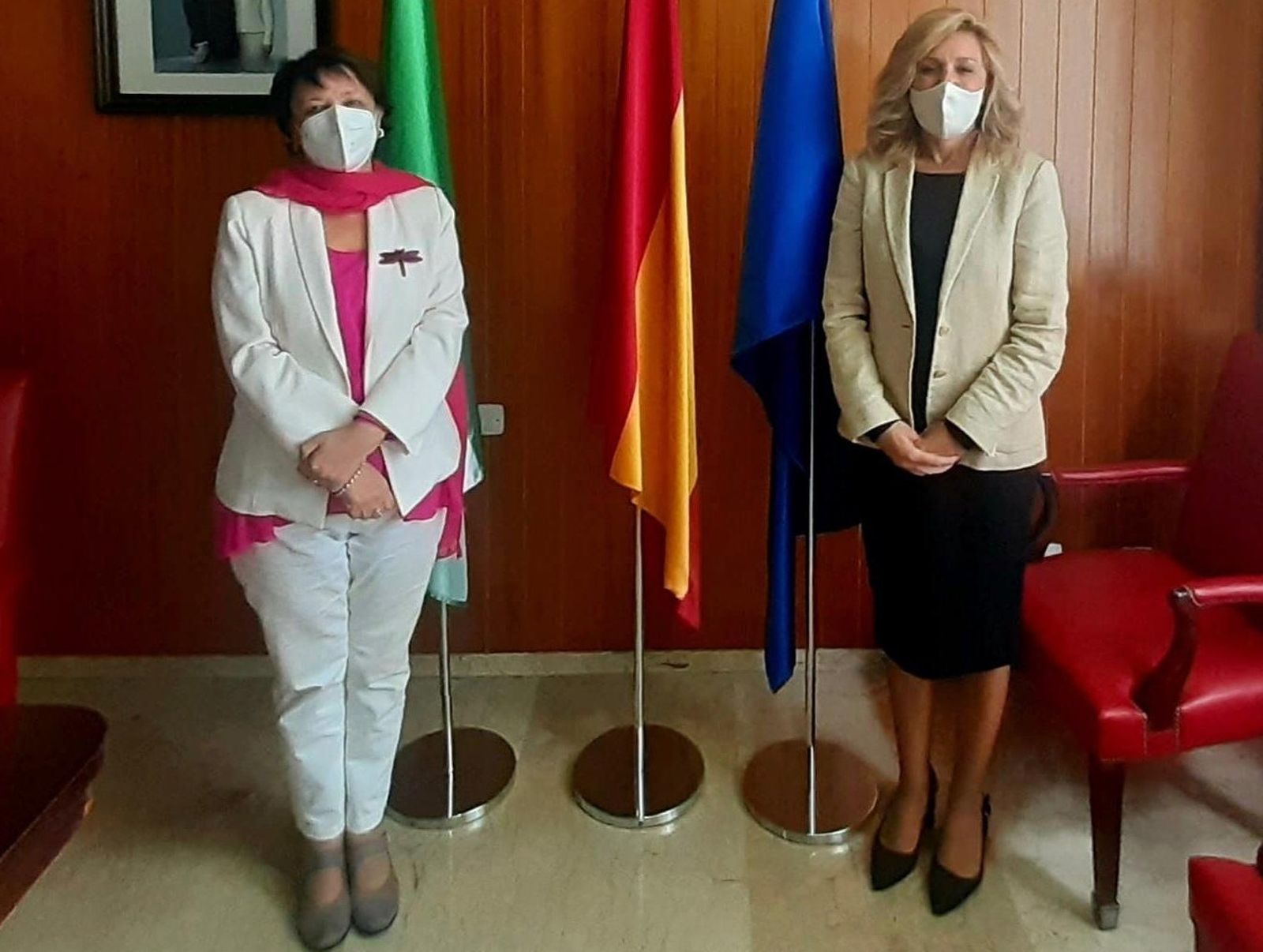 Rafaela Valenzuela y Ana Romero.