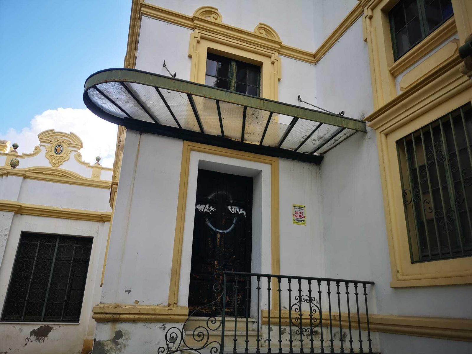 El deprorable estado del teatro Lope de Vega.