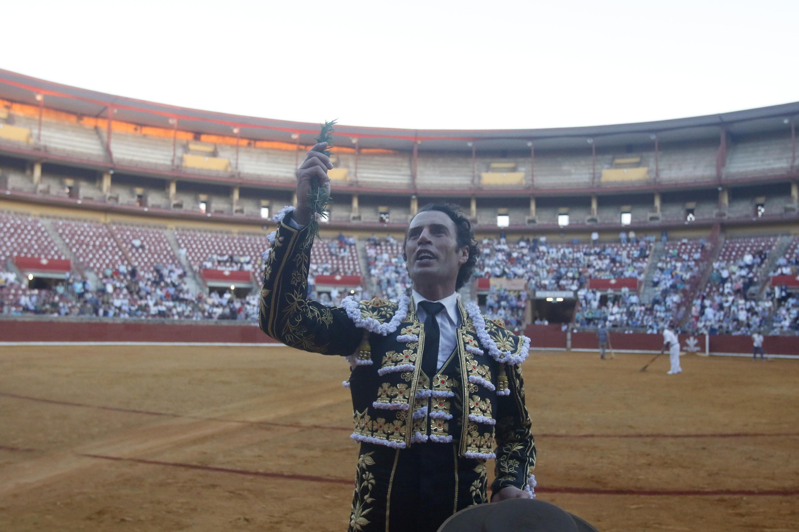 La corrida por el 30 aniversario de la alternativa de Finito de Córdoba, en imágenes