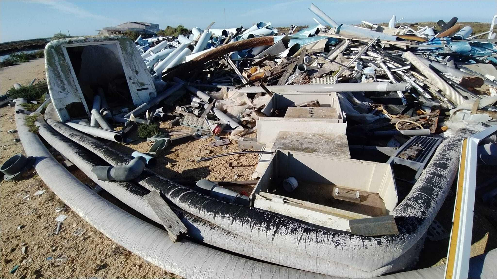 La degradación de la salina La Carabela en San Fernando