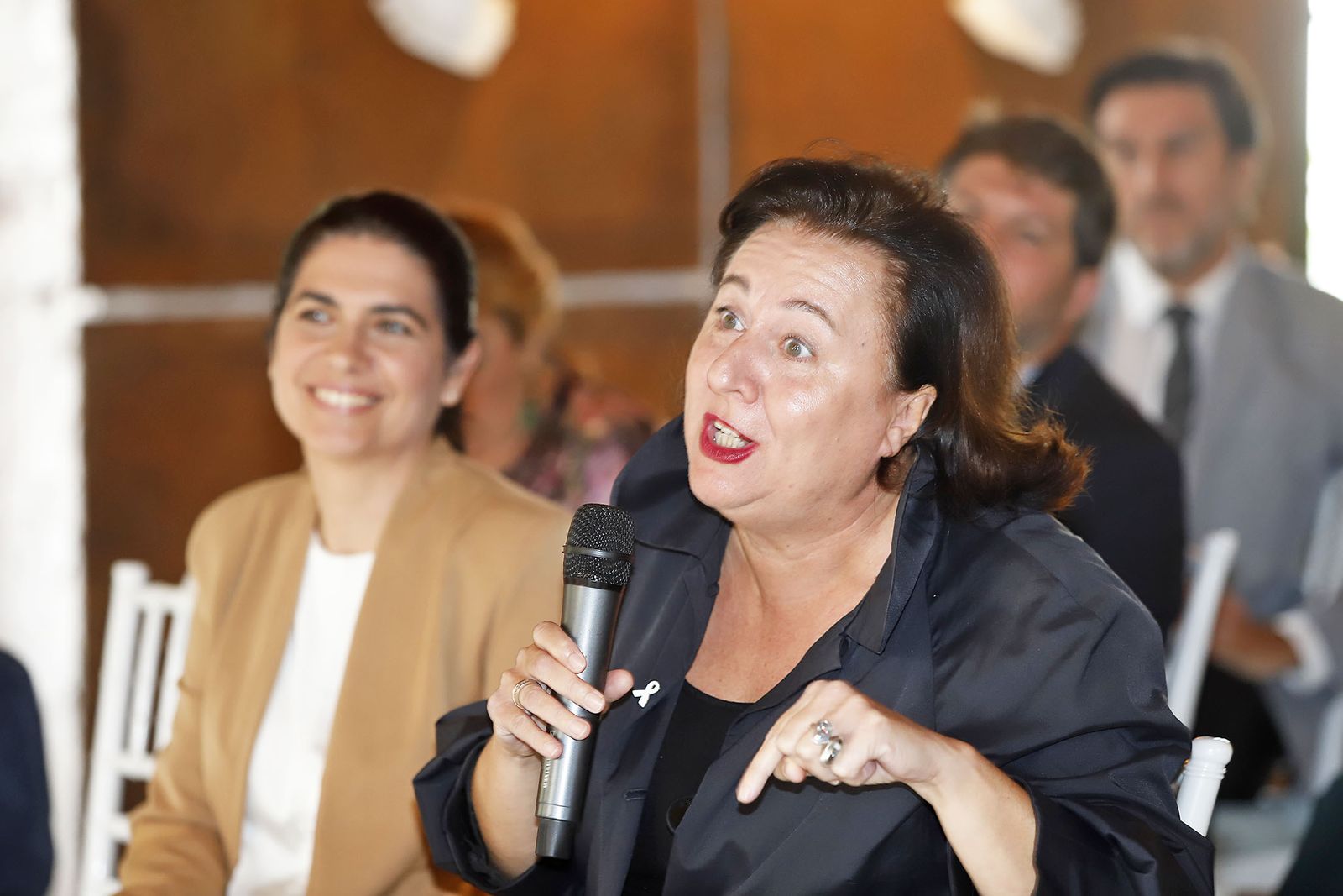 Imágenes del Foro Gerardo Rojas de Huelva Información