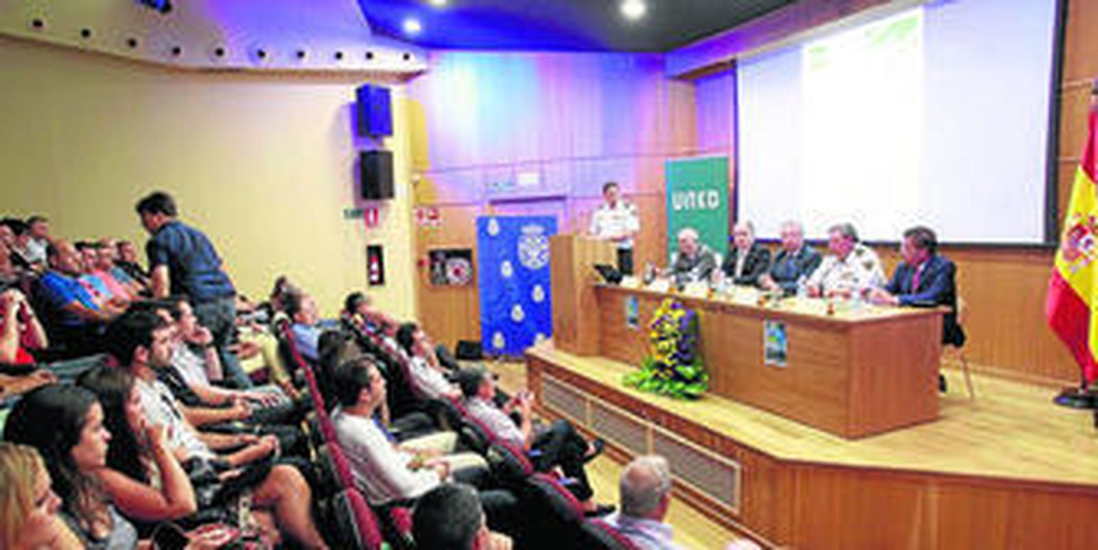 Un instante de la clausura del curso de verano de la UNED, ayer.
