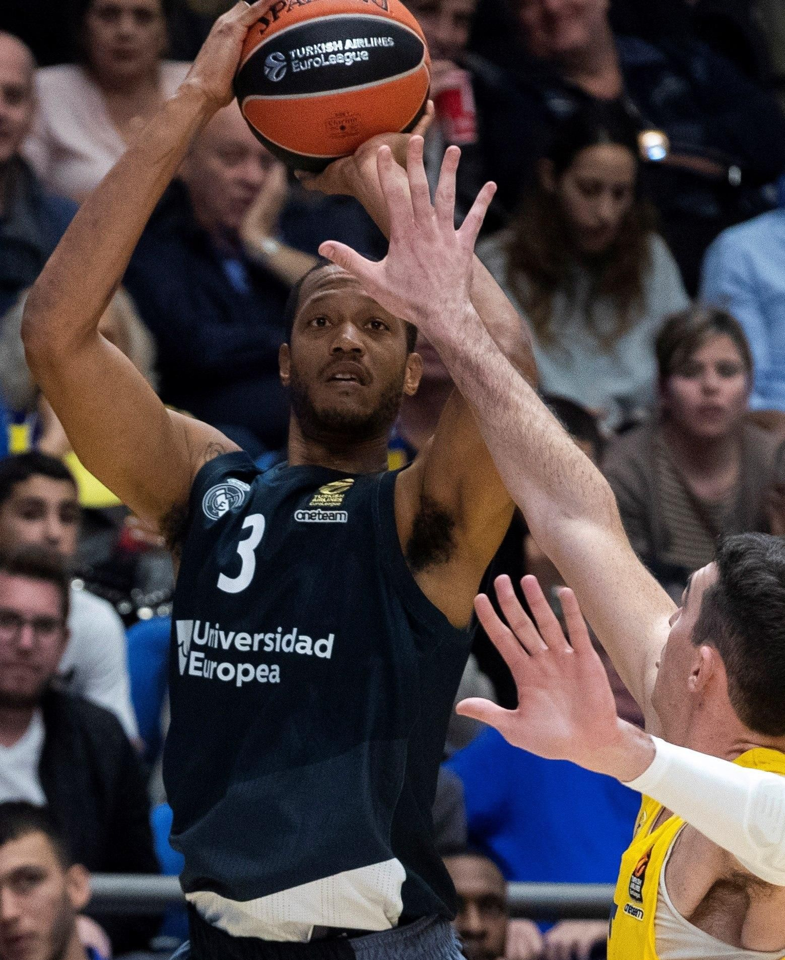 La carrera de Ognjen Kuzmic, en fotos