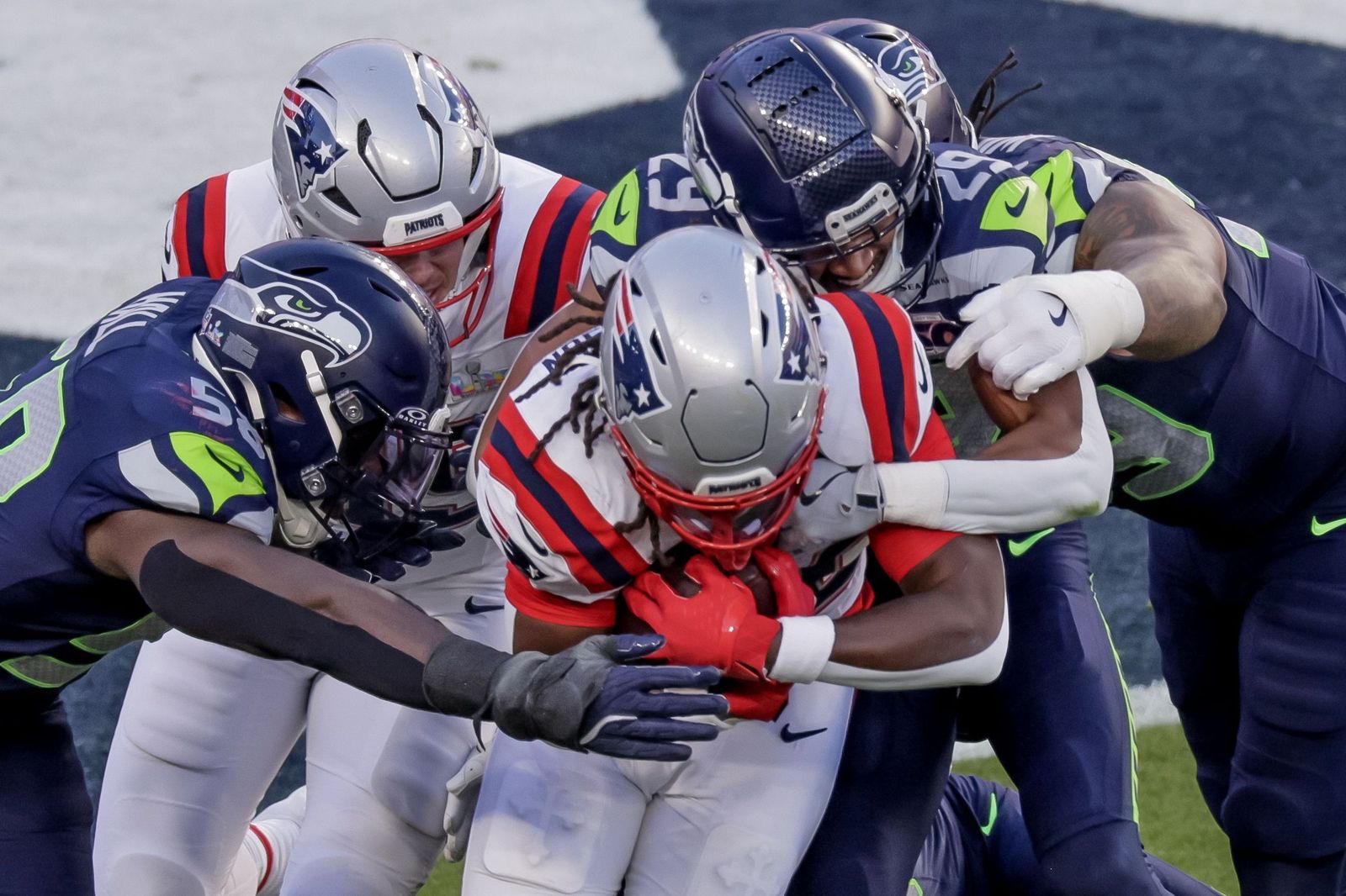 Las mejores fotos de la Super Bowl con la actuación de Bad Bunny