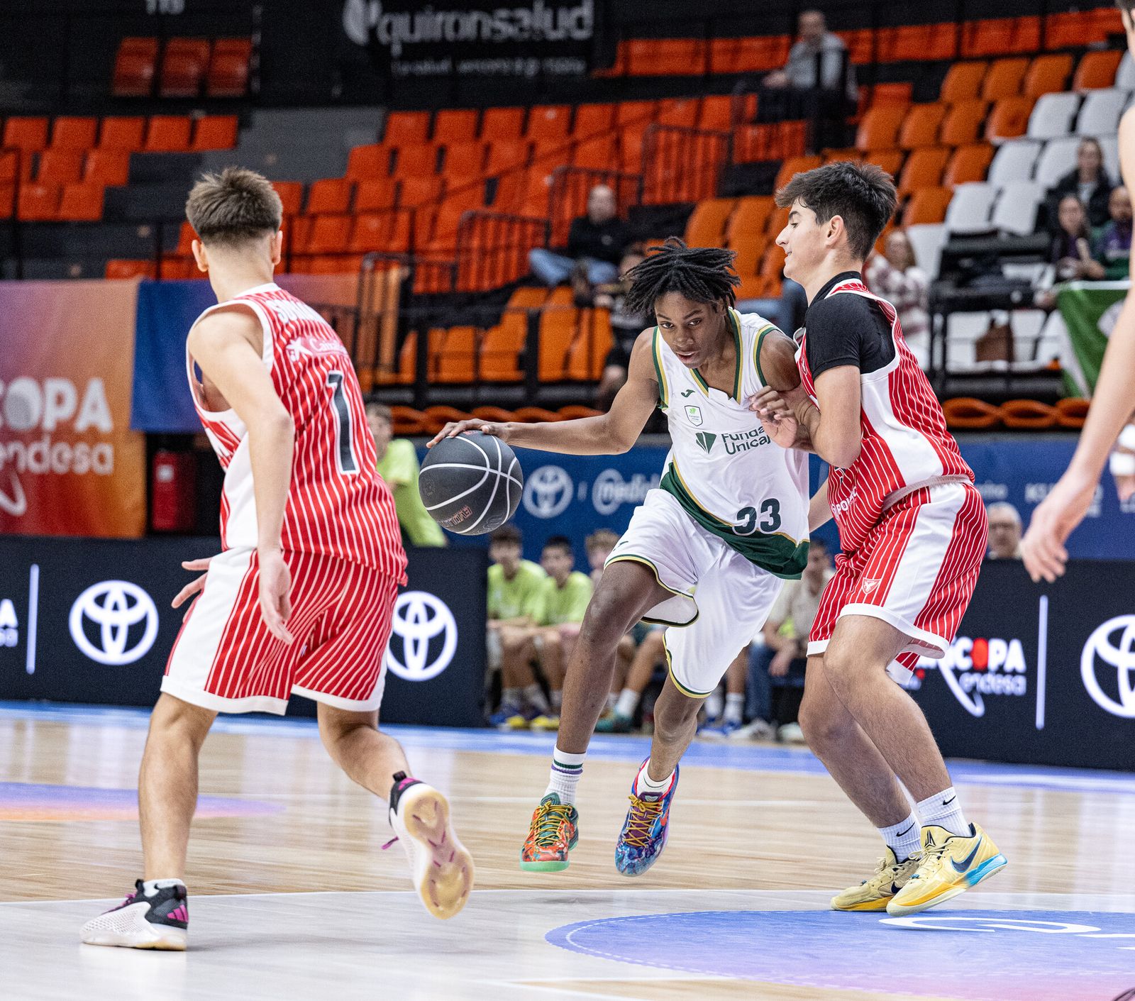 La celebración del Unicaja por acceder a la Minicopa