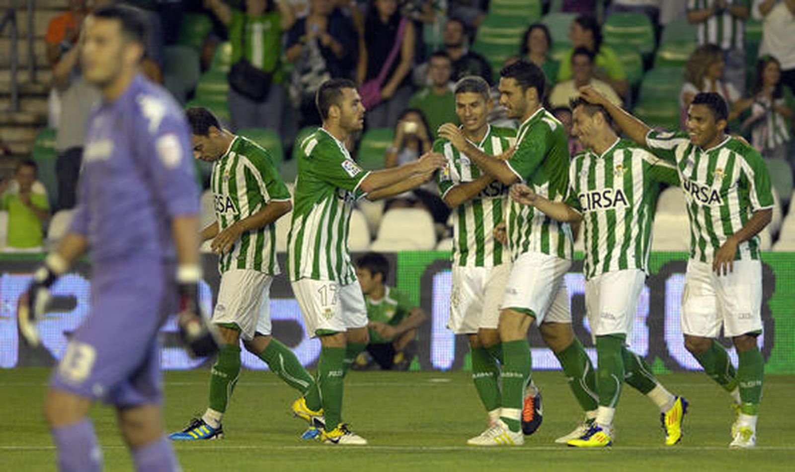 Imágenes del partido entre el Real Betis y el Portsmouth inglés.

Foto: Manuel Gómez