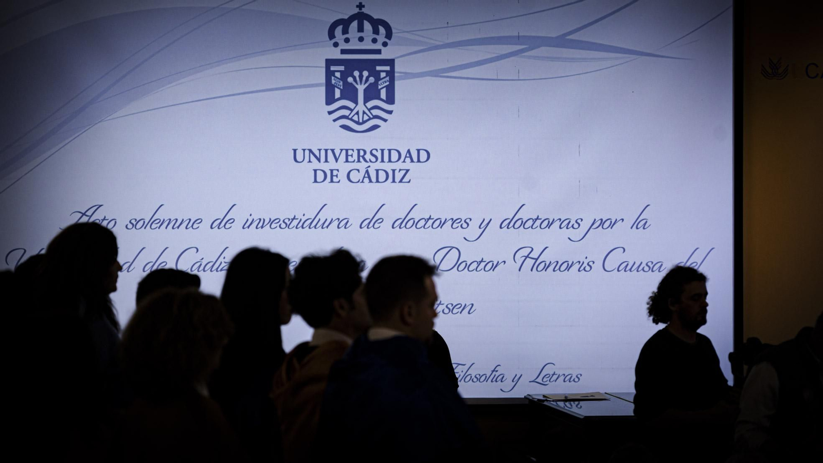 Las mejores imágenes del acto de investidura de doctorados por la UCA