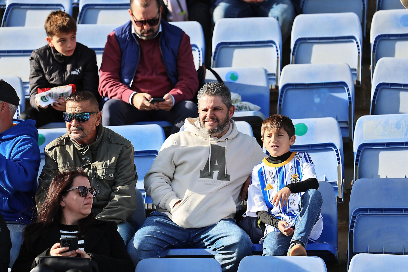 Búscate en las gradas en el Nuevo Colombino en el Recreativo de Huelva - Atlético Antoniano