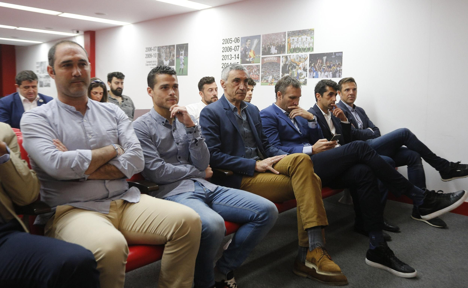 Álvarez, con Luci, Gallardo y Marchena, en la presentación de Caparrós.