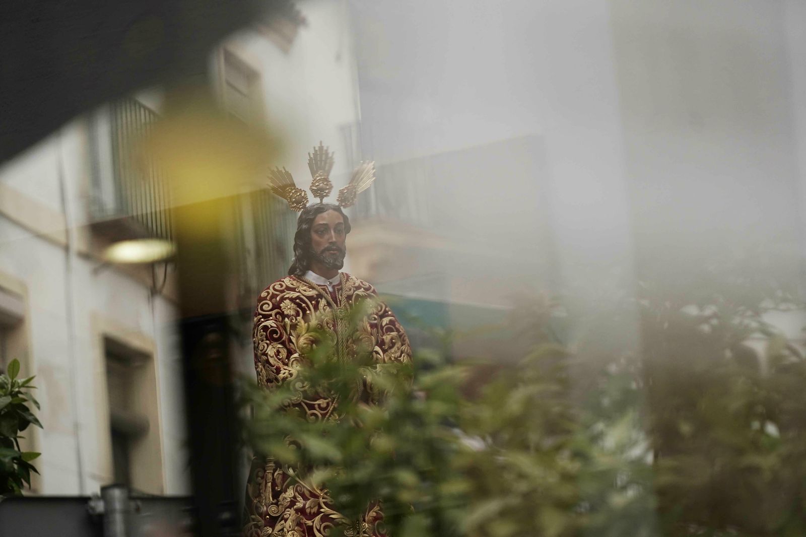 El Vía Crucis de las Cofradías 2020, en fotos