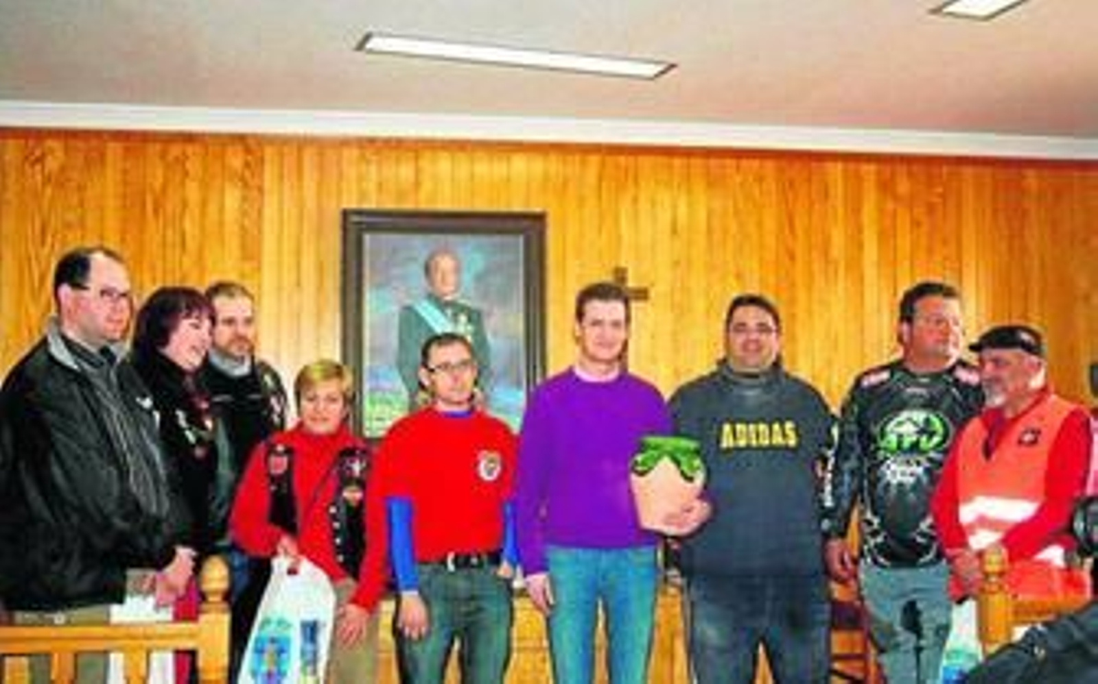 Recepción de los participantes por parte del alcalde de María, Rafael García.