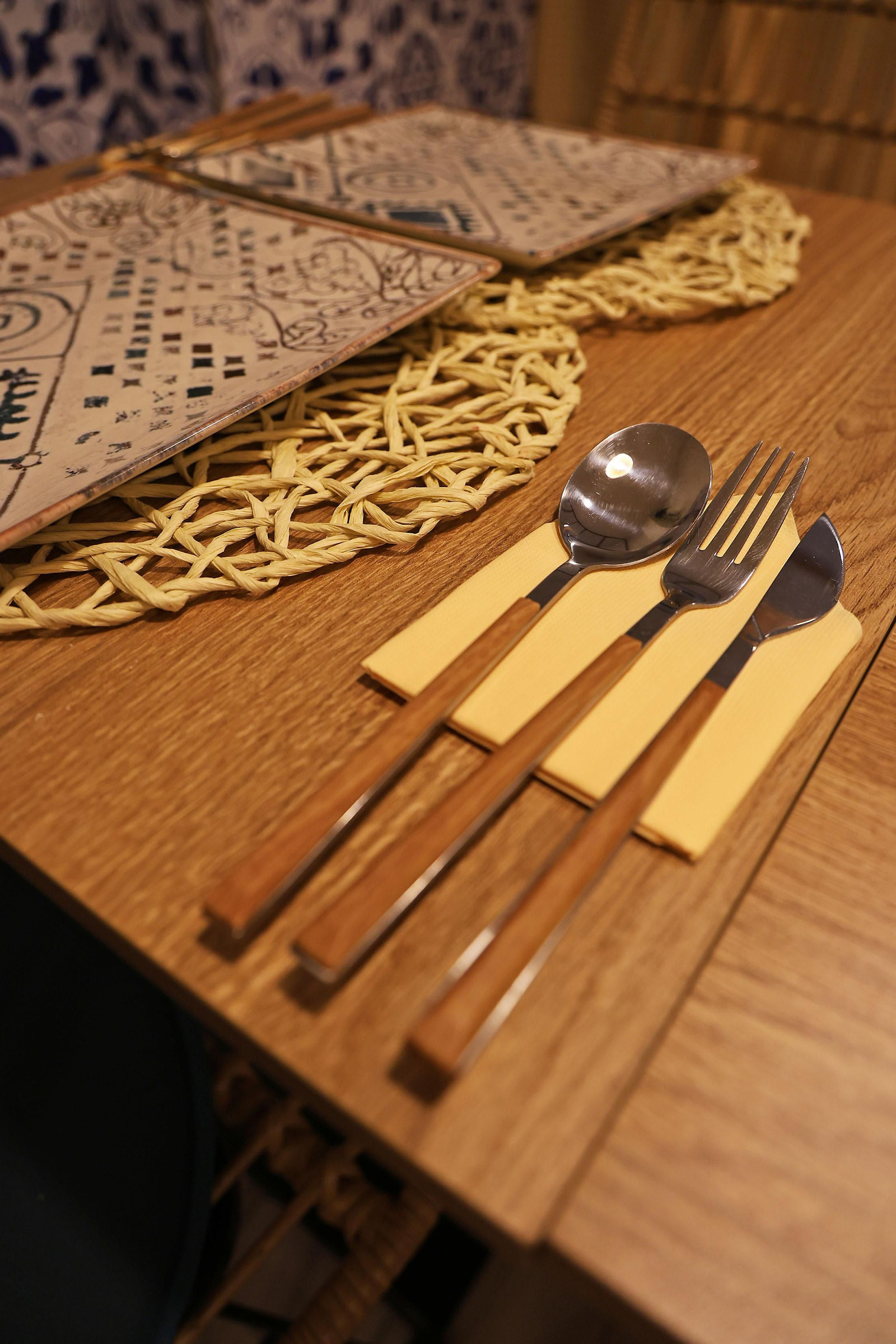 Imágenes del cambio radical de un bar de Huelva tras el paso de Chicote en 'Pesadilla en la cocina'