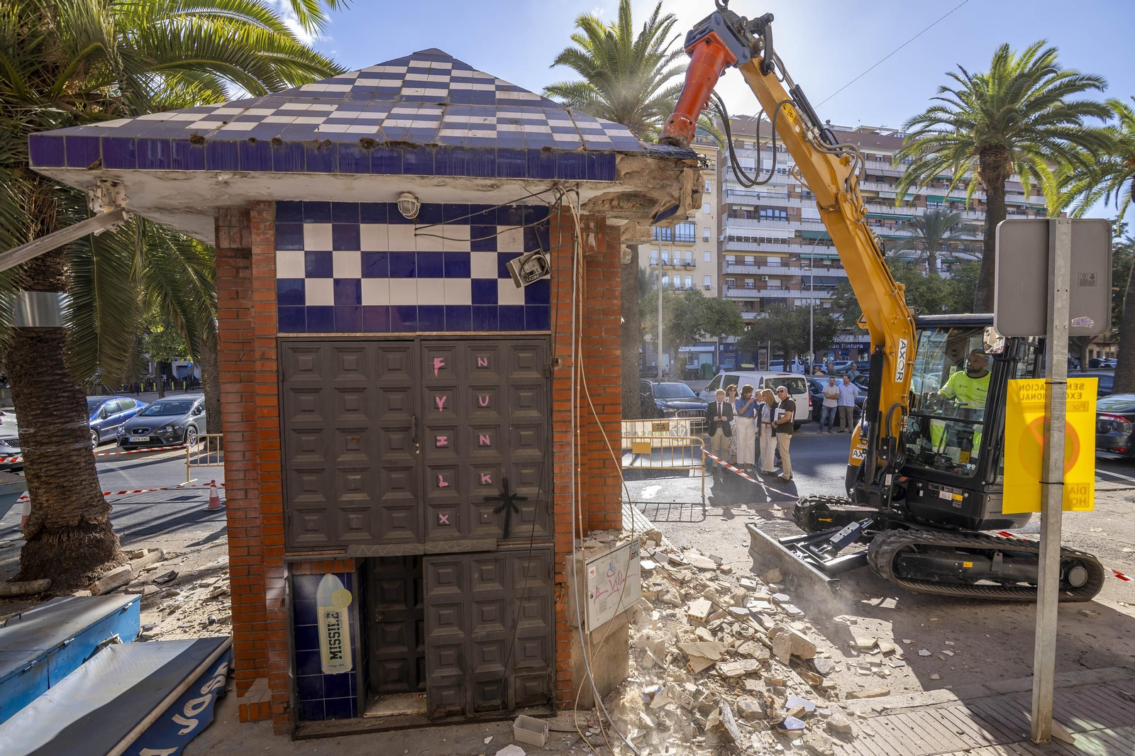 Demolición del kiosco del Molino