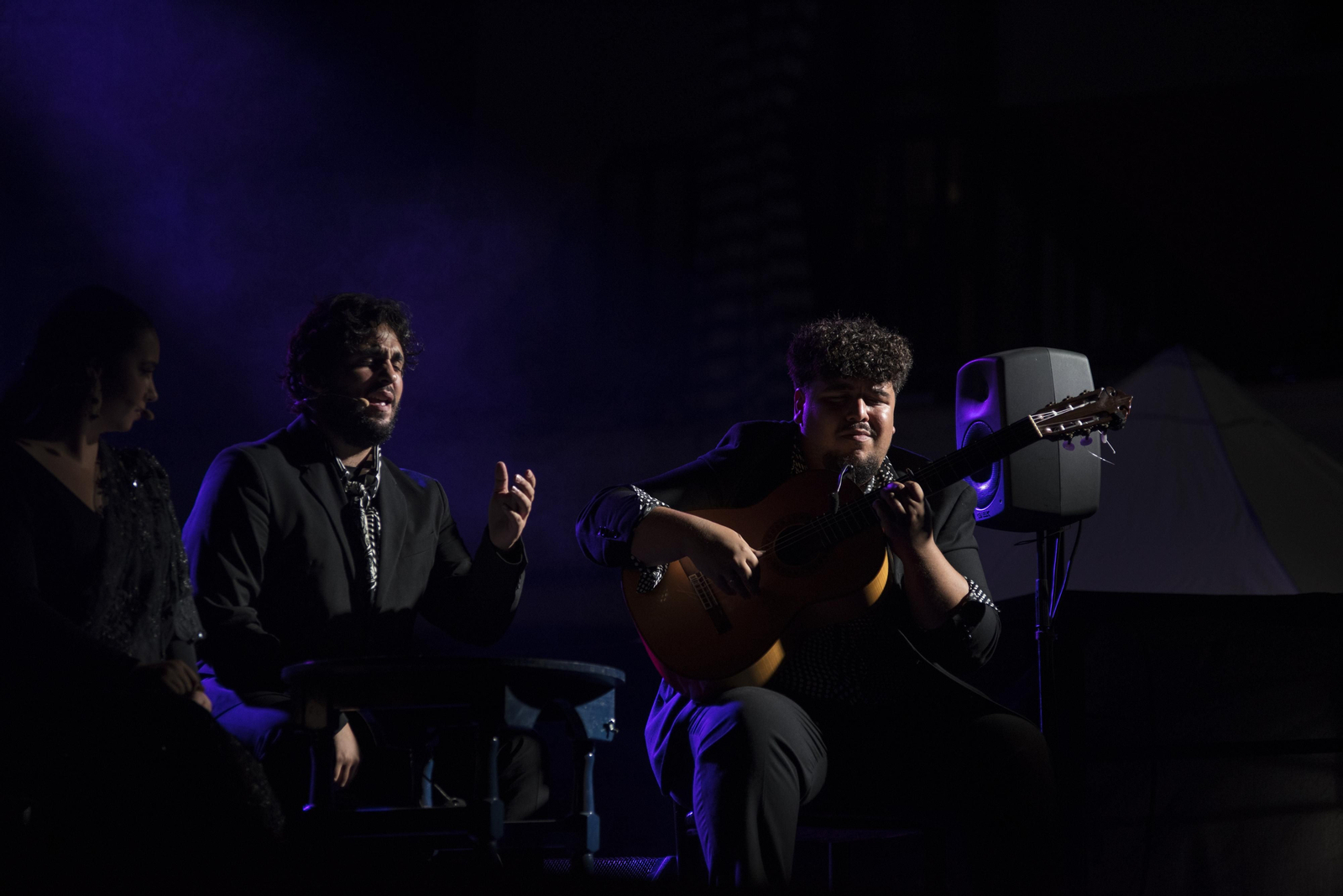 El cantaor Ismael de la Rosa, con el guitarrista Jesús Gutiérrez, fue uno de los más aplaudidos de la noche.