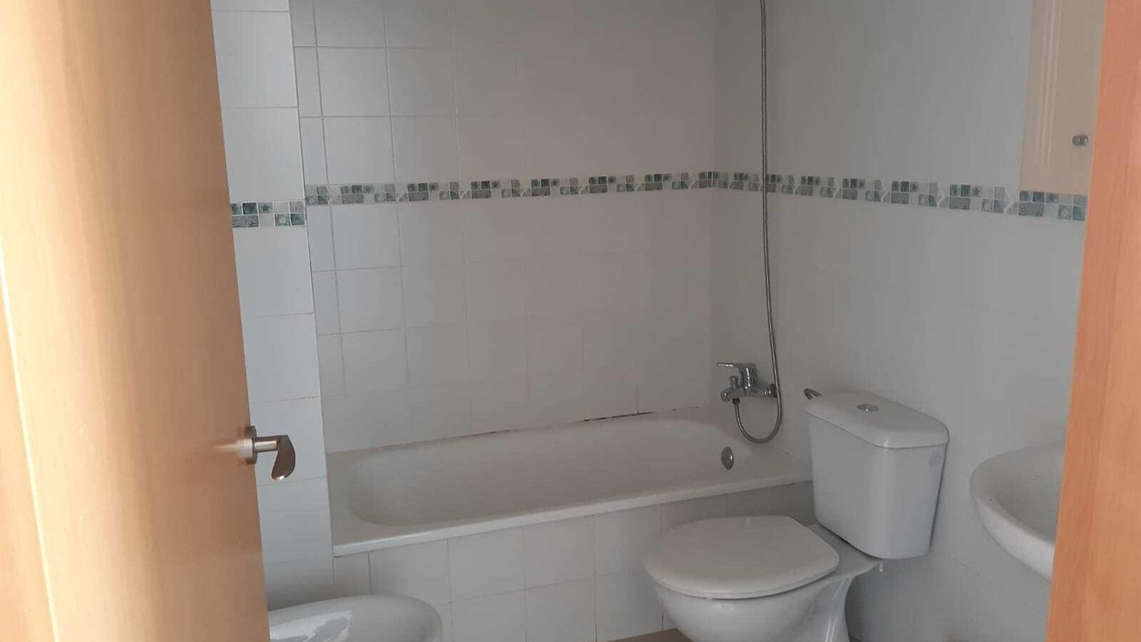 Uno de los cuartos de baño. Uno de los cuartos de baño.