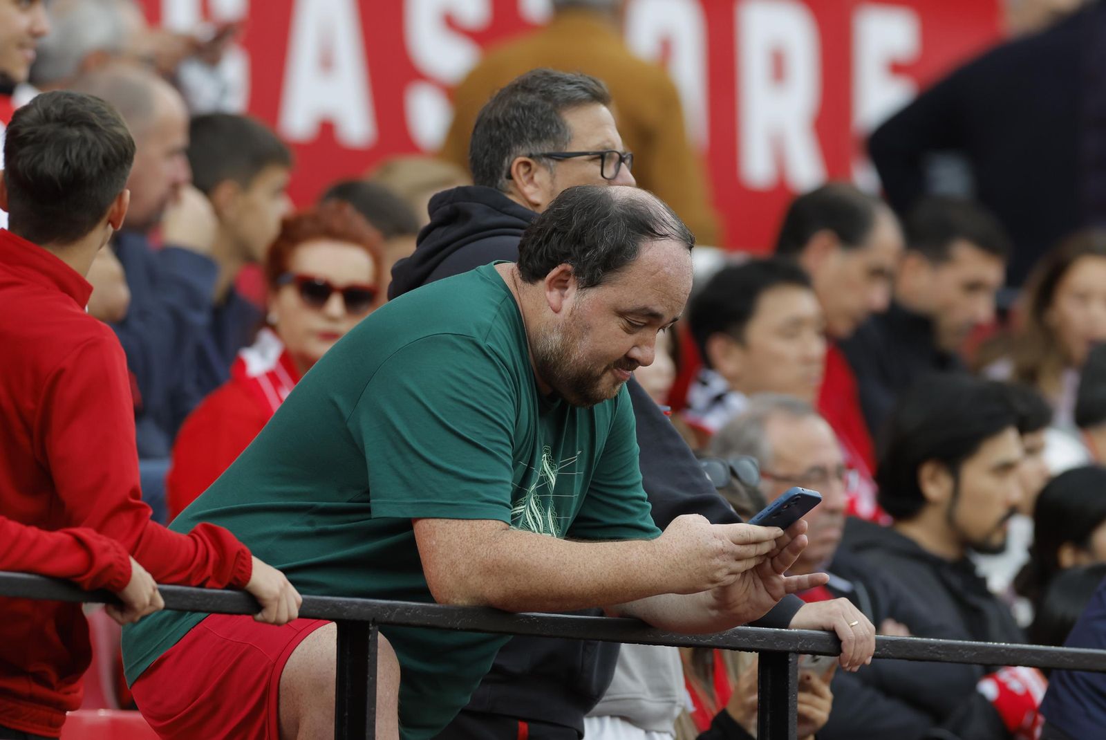 Búscate en las fotos del Sevilla fc - Rayo