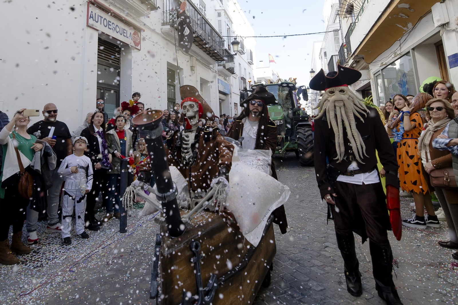 Búscate en las imágenes de la cabalgata de carnaval del Puerto de Santa María