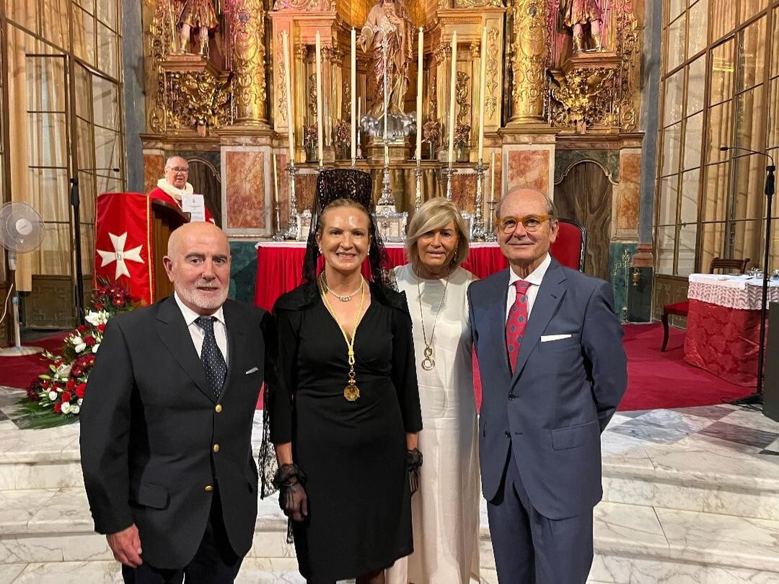 Eduardo Máiquez, María Isabel Álvarez, Asun Máiquez y Rafael Jiménez, tras finalizar la ceremonia.