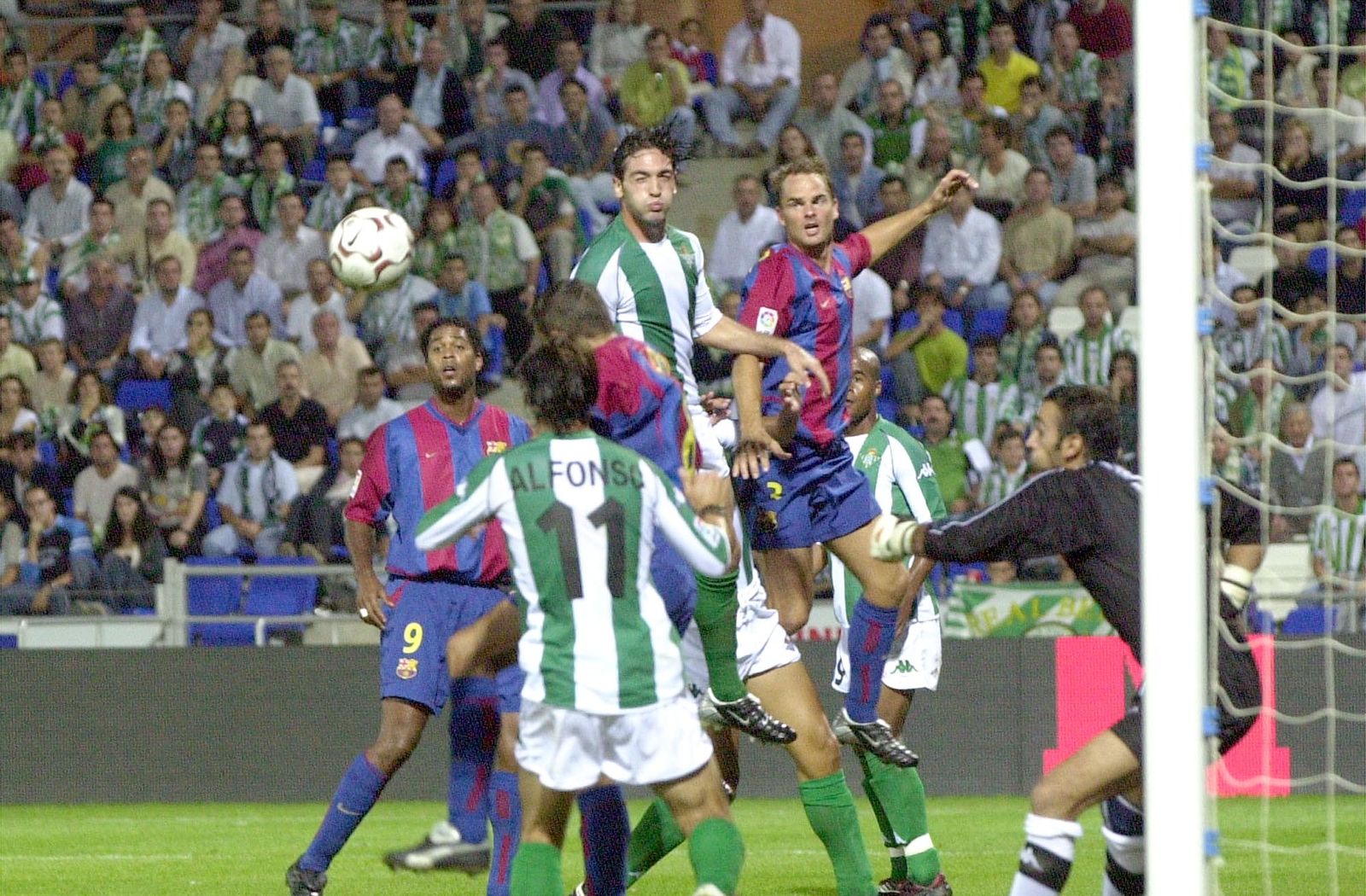 Un lance del Real Betis-Barcelona jugado en el Nuevo Colombino.