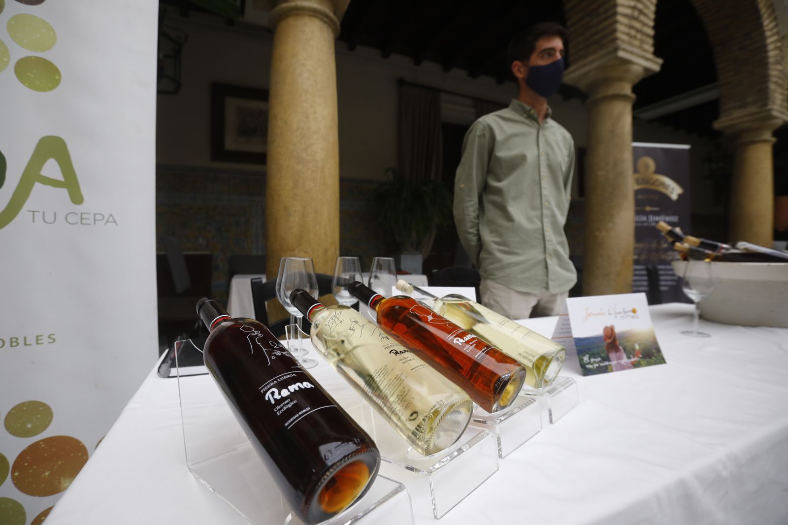 La jornada del vino en rama de las bodegas y lagares de Moriles y Montilla, en imágenes
