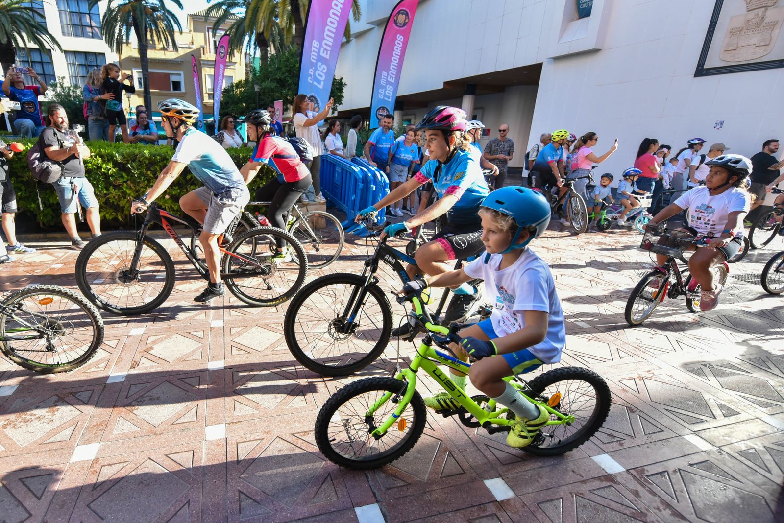 Las fotos del Día de la Bicicleta en La Línea