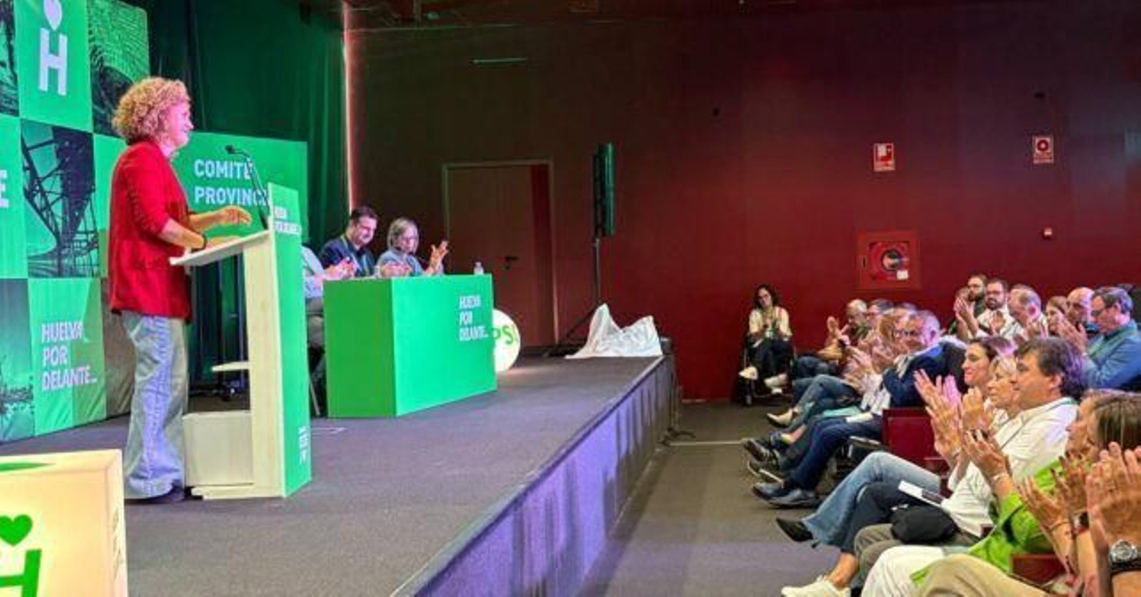 Un instante del acto del comité provincial.