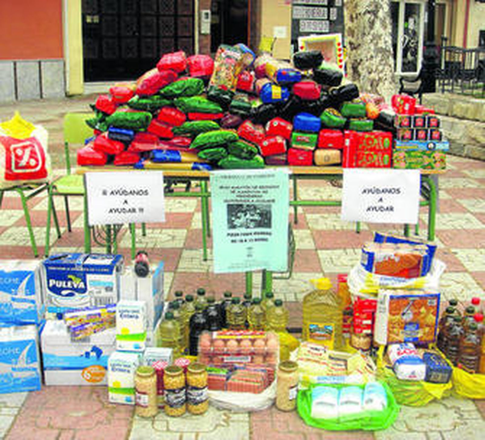 Comida por libros, una iniciativa original y solidaria