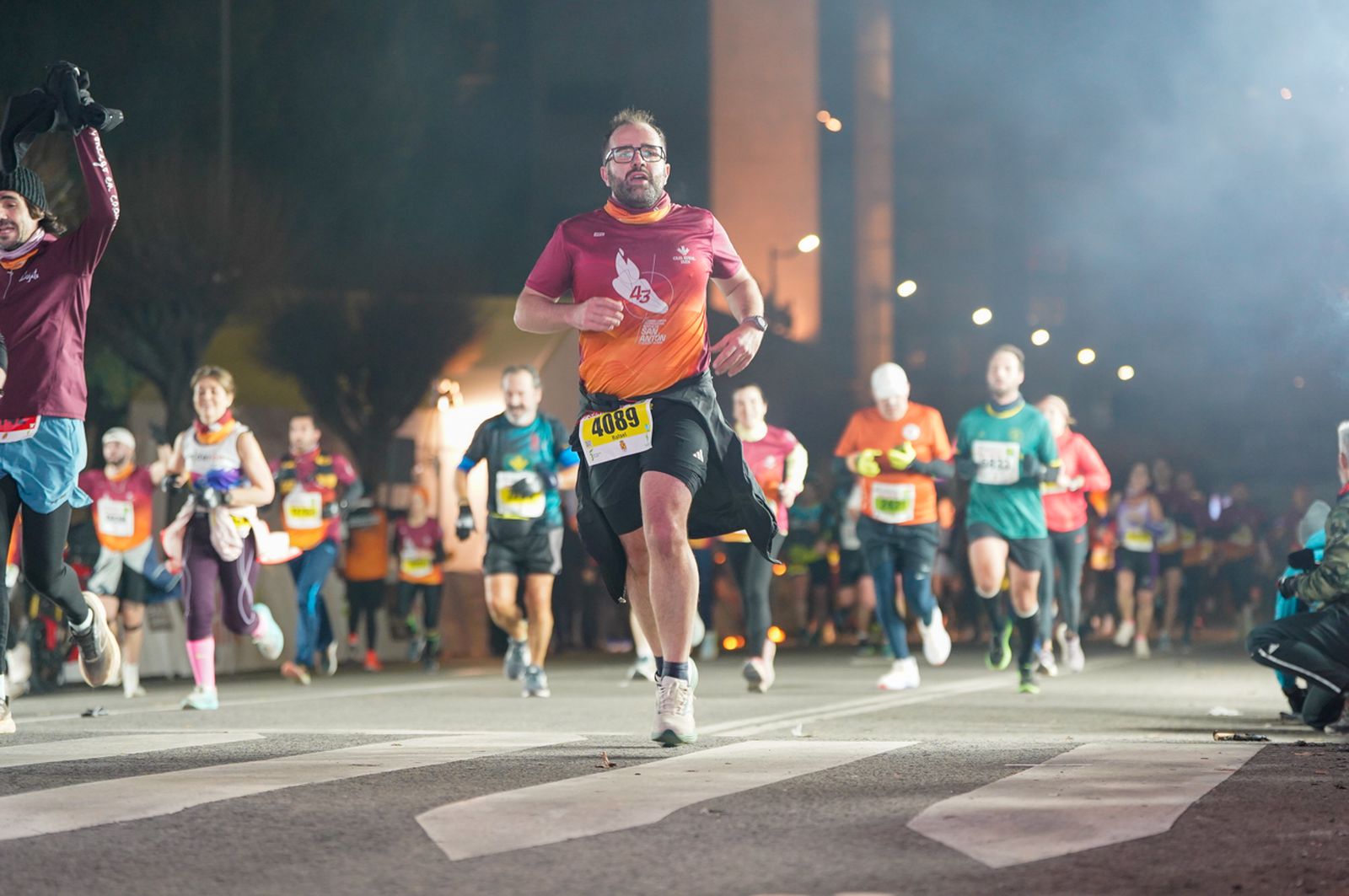 En imágenes: búscate en tu llegada a meta de la Carrera de San Antón 2026 (11)