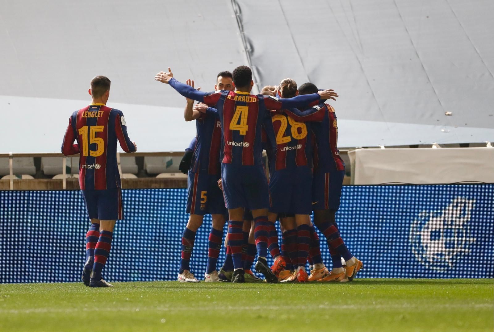 Las imágenes de la victoria del Barcelona ante la Real Sociedad en Córdoba