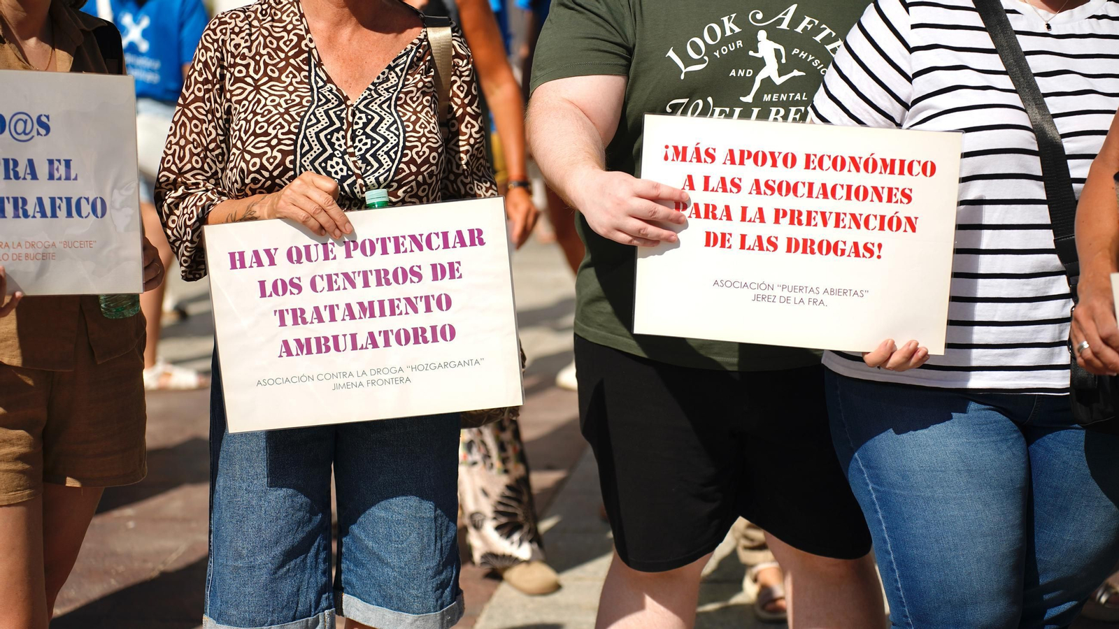 Fotos de la concentración de Alternativas por el Día Mundial sin Drogas