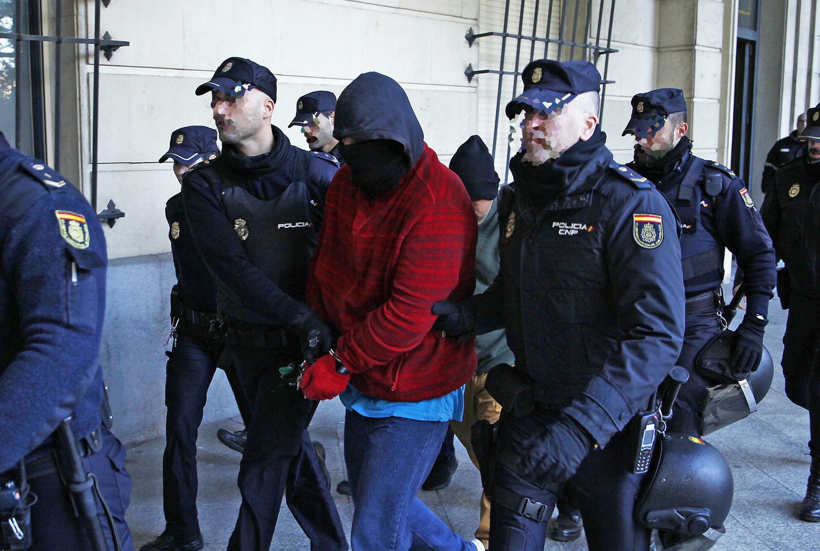 "El Tapita" en uno de los traslados a los Juzgados