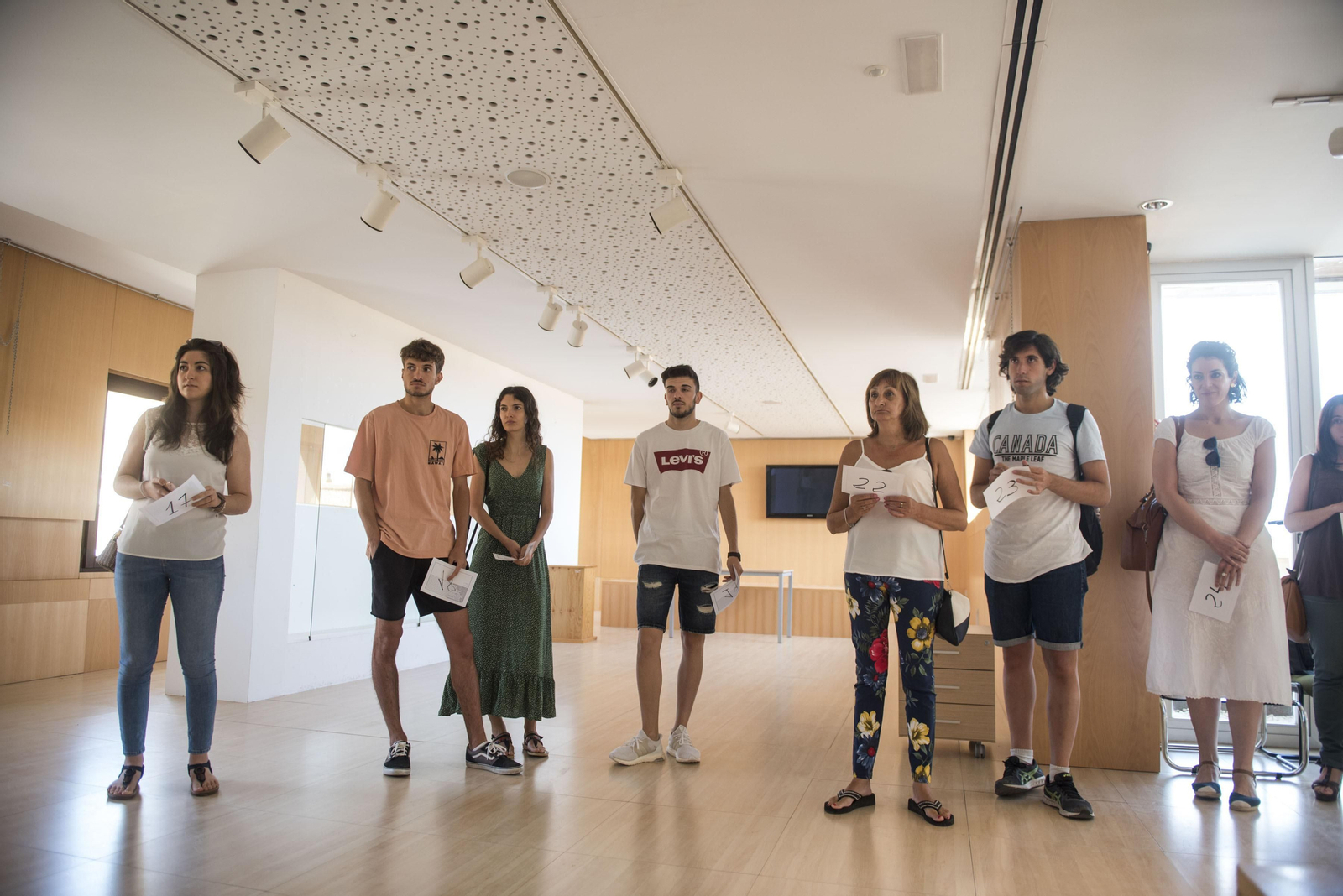 Imágenes del casting para la serie de Amazon y TVE en Guadix