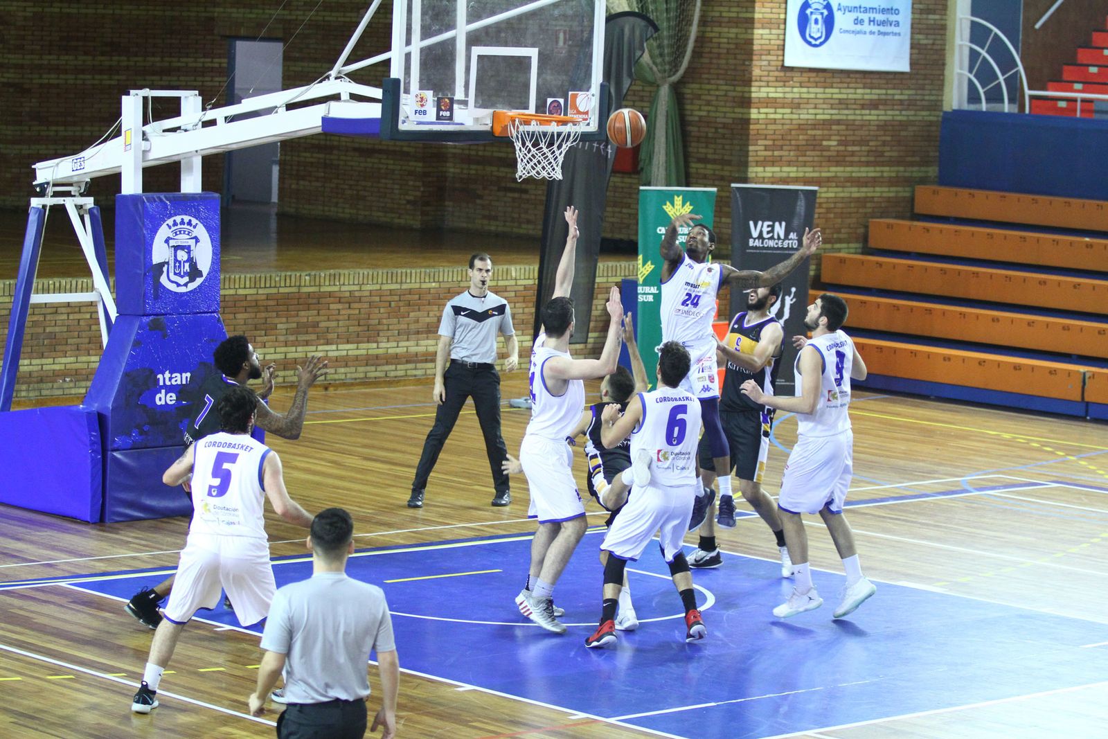El Krypteia Capital (CBD Enrique Benítez) vence al Muser Auto Basket de Córdoba, en un encuentro con final agónico (82-81)