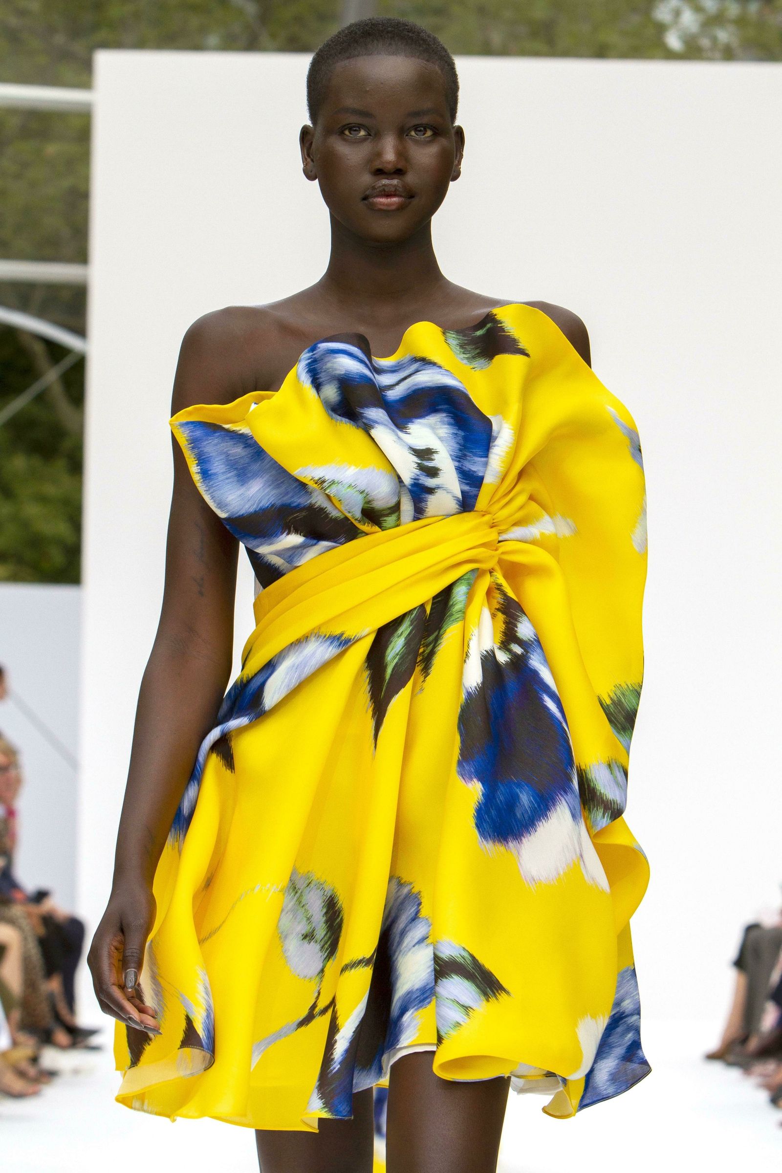 Carolina Herrera Primavera - Verano 2020, las fotos del desfile en la New York Fashion Week