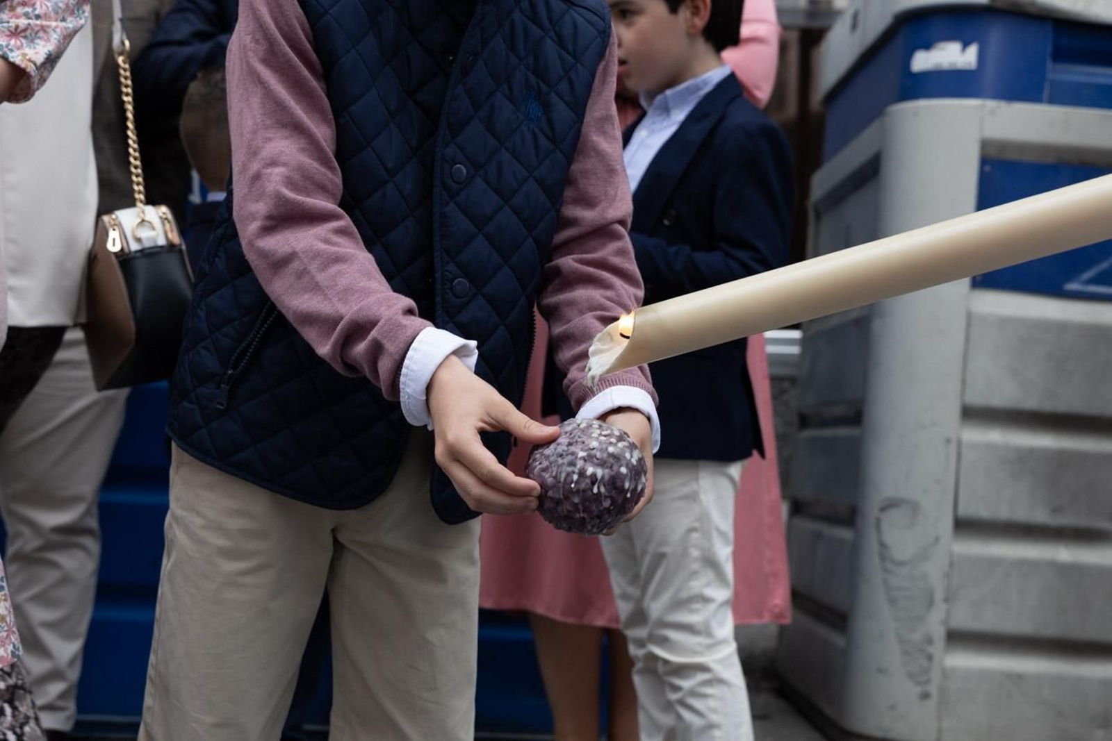 Los jiennenses se echan a la calle para presenciar la primera de las procesiones de la jornada: la Borriquilla (I)