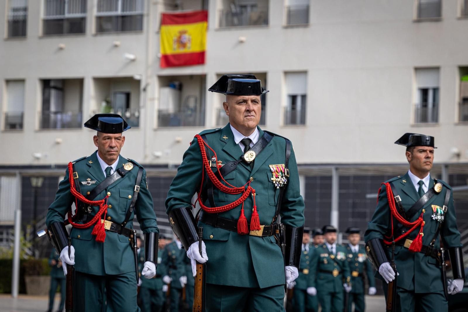 Imágenes de los actos de la Guardia Civil en Cádiz por la festividad de la Virgen del Pilar