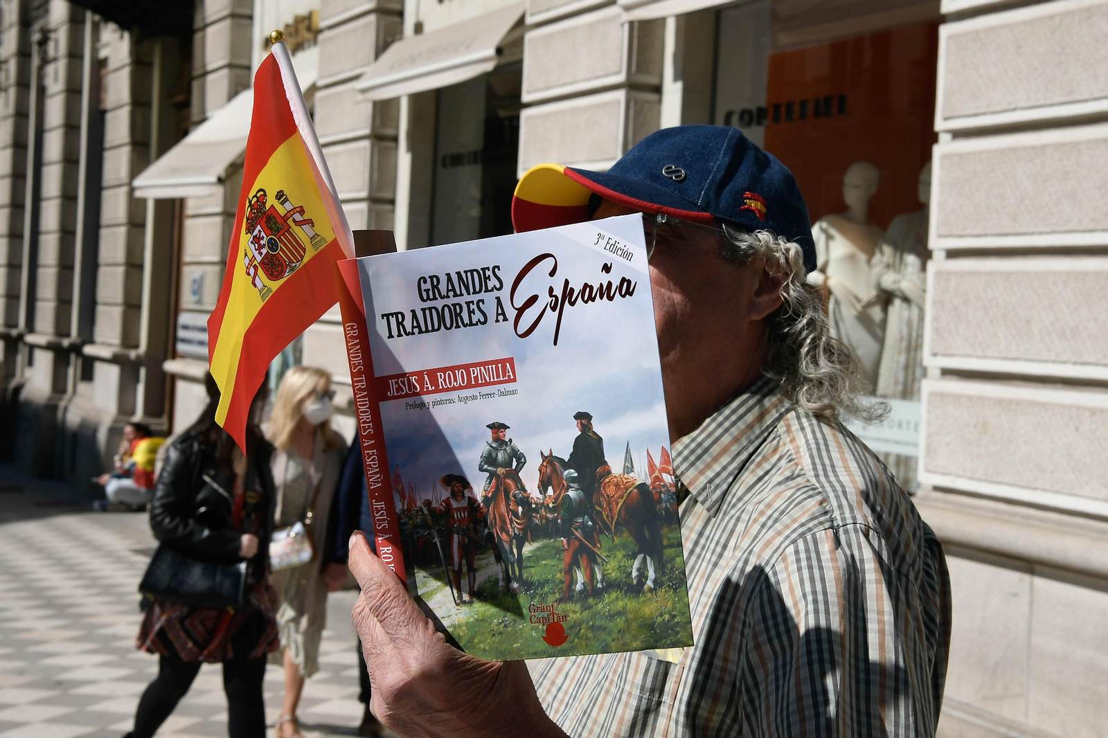 Fotos: Así ha sido la marcha organizada por Vox por la Hispanidad