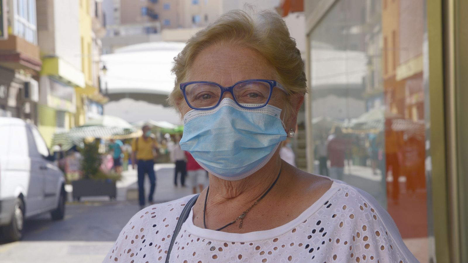 Josefa Romero acude al mercado casi a diario