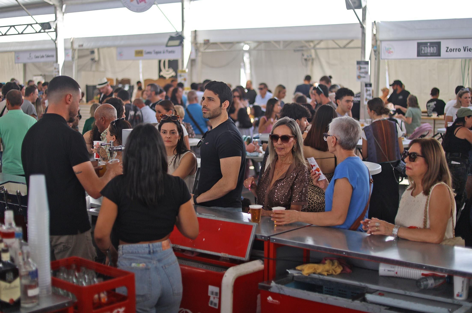 Imágenes de la Feria de la Tapa de Huelva en la mañana del domingo